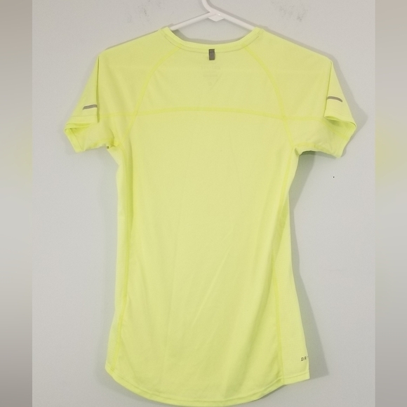 Nike Running Dri-Fit Tee. Yellow/Green. Reflective Sleeves & Mesh Sides. XS - Picture 2 of 4